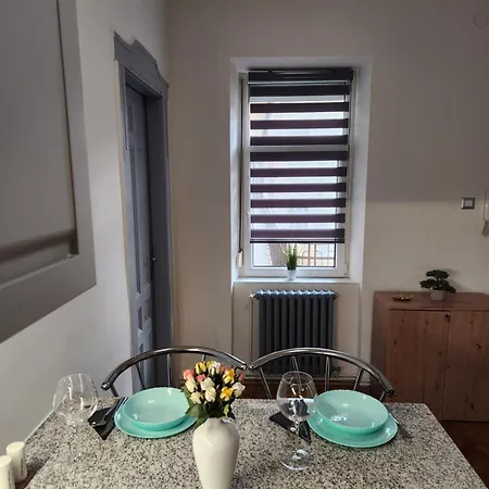 Apartment Old Town Escape